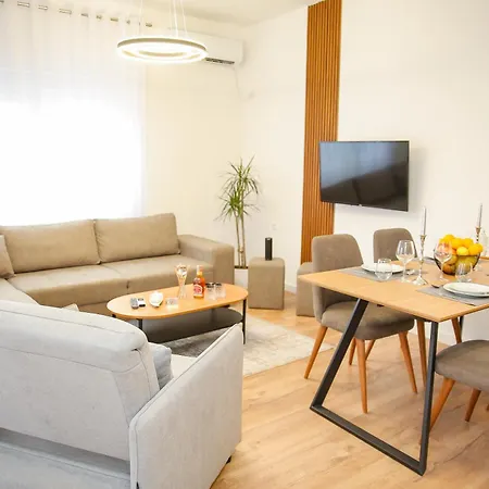 Ora Duplex Apartment Shkoder